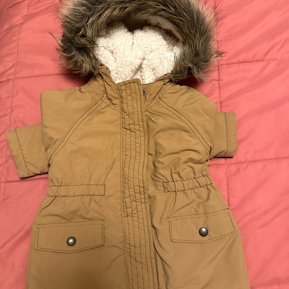 Girls winter jackets - Picture 2 of 3
